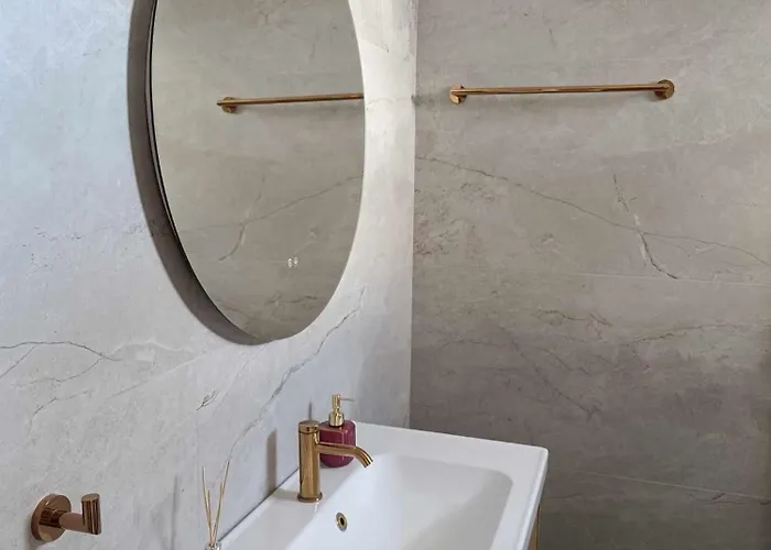 Apartamento Thouria Agora 2 *